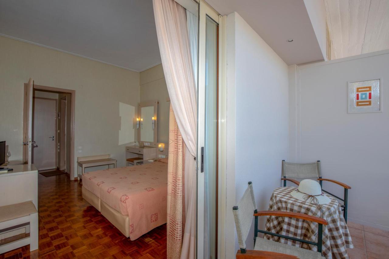 Hotel Kypreos Kaména Voúrla Eksteriør bilde